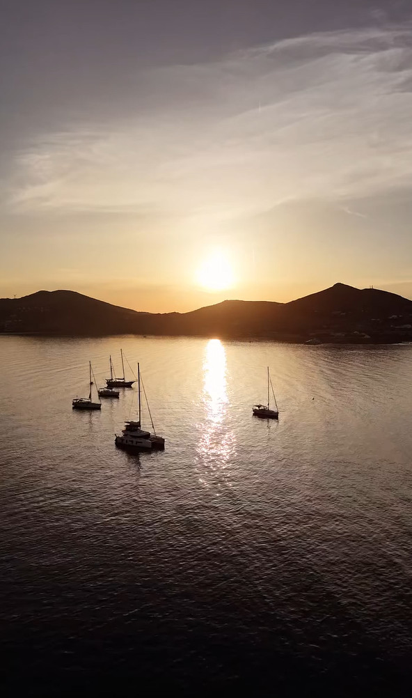 KING - Greek Paradise